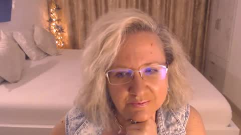 Cryna online show from July 28, 4:39 pm