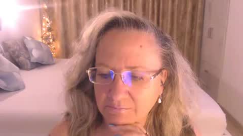Cryna online show from June 17, 5:47 pm