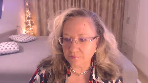 Cryna online show from July 6, 1:44 am