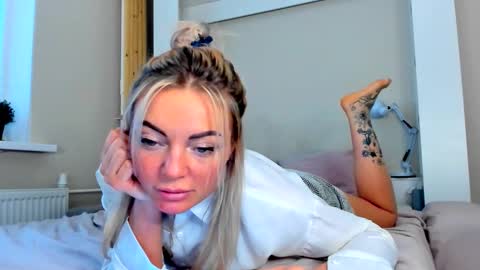 Adriana online show from February 9, 12:40 pm