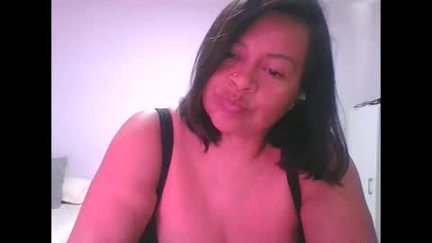 adrianagogo18 online show from November 2, 1:58 pm