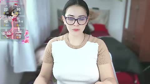 lia online show from June 24, 4:06 pm