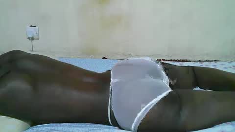 Snapshot of african_pussy2 chatting on March 10, 5:11 am african_pussy2 online show from March 10, 5:11 am
