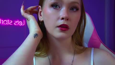 AgataFoxley online show from May 23, 6:39 pm