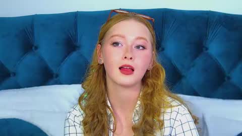 AgataFoxley online show from November 19, 6:30 pm