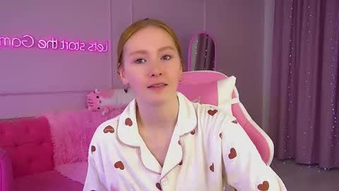 AgataFoxley online show from October 6, 7:14 am