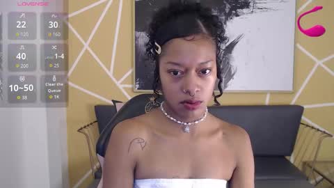 Snapshot of agatha_amaya chatting on October 10, 2:44 pm agatha_amaya online show from October 10, 2:44 pm