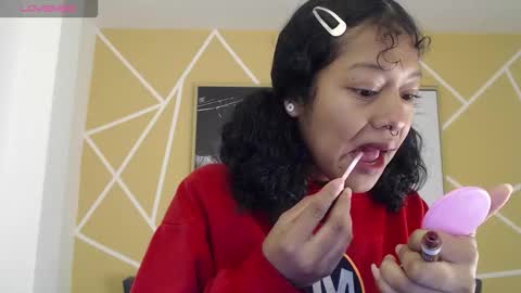 Snapshot of agatha_amaya chatting on October 14, 1:03 pm agatha_amaya online show from October 14, 1:03 pm