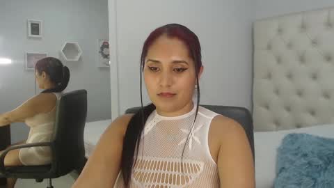 Snapshot of agatha_collinz chatting on January 4, 12:16 am agatha_collinz online show from January 4, 12:16 am