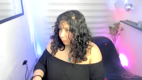agatha_marin_ online show from July 30, 9:04 pm