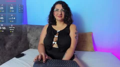 agatha bel    online show from September 30, 8:24 pm