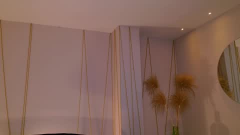 Agatha online show from December 16, 1:22 am