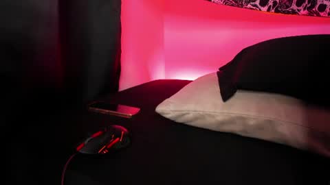 agnes_jones online show from June 13, 2:20 am