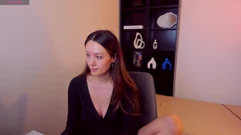 Agnes online show from May 2, 12:14 am