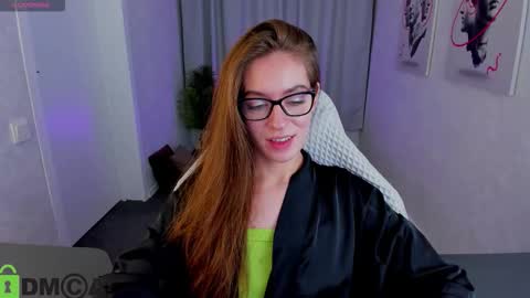 agnes wells online show from November 7, 9:37 am