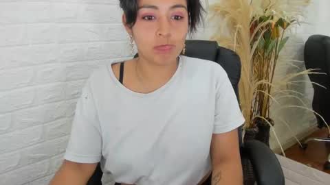 Ahisha online show from December 20, 2:27 pm