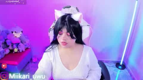 Ahri help me get to 100  online show from November 15, 5:41 am