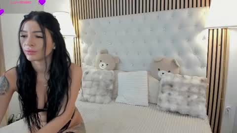 Sarah online show from July 23, 9:39 am