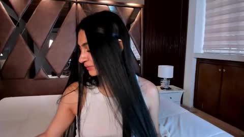 aidajoness online show from February 12, 11:45 am