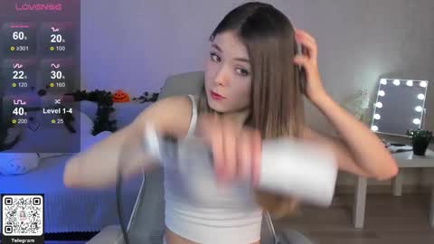 Lynn online show from February 5, 2:09 pm