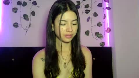 J  online show from December 11, 3:26 pm