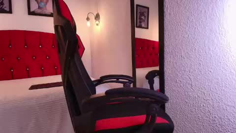 AIRA online show from March 12, 8:44 pm