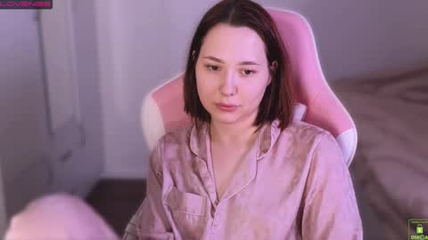 airyhill online show from December 20, 7:18 pm