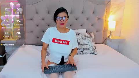 aisha__cambell online show from July 1, 12:37 pm