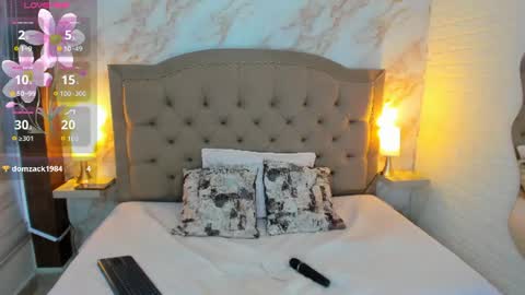 aisha__cambell online show from July 12, 1:34 pm