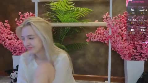 aishiro online show from March 6, 12:30 pm