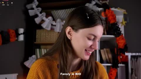 Aliza online show from October 28, 1:33 am