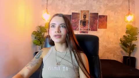 little aitana  online show from November 29, 8:02 pm