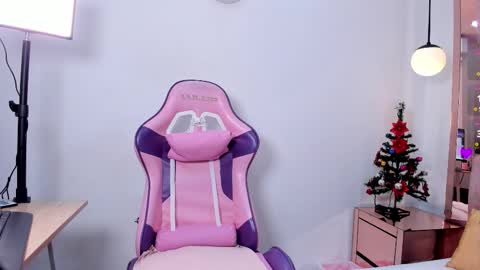 Aitana Montero online show from December 2, 11:45 am