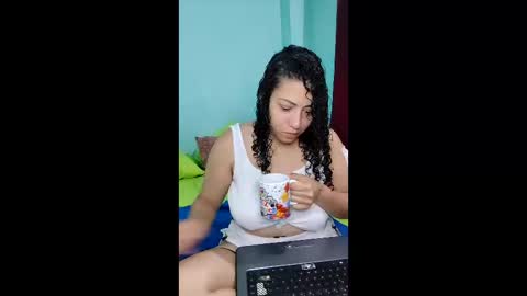 Aixa Burgos online show from December 16, 12:00 pm