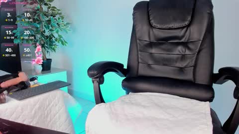   online show from February 18, 1:49 am