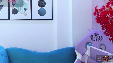 Azaka  online show from February 19, 12:26 pm