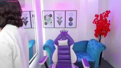 Azaka  online show from October 13, 12:08 pm