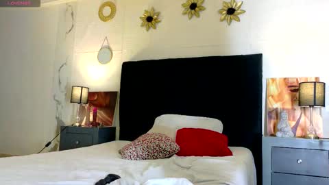 Akemi online show from November 29, 2:04 am