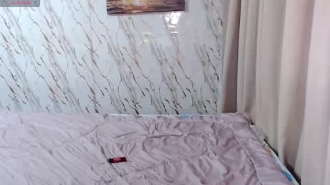 akiragirl_ online show from July 14, 7:46 am