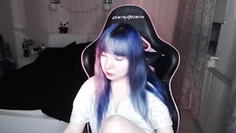 akirahartyx online show from November 24, 4:42 pm