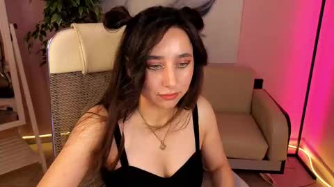 help me reach 25 thumbs up online show from October 11, 1:14 pm