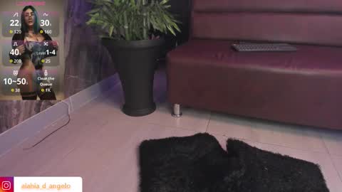 ALAHIA online show from November 14, 7:25 pm