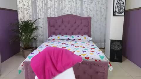 Alaia Skater online show from October 19, 10:50 am