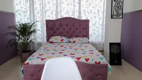 Alaia Skater online show from November 7, 7:30 pm