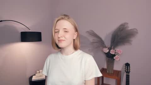 Eva online show from April 23, 2:08 pm