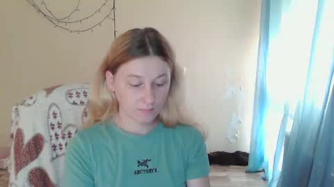 Anna online show from August 4, 10:43 am