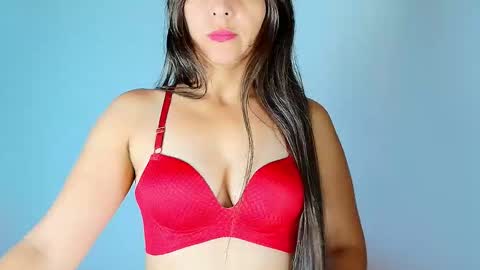 alana_pink95 online show from February 11, 12:28 pm