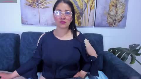 Snapshot of alana_steel_1 chatting on October 3, 12:32 pm Alana online show from October 3, 12:32 pm