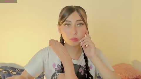 ALANA Please follow me  online show from July 29, 6:52 pm