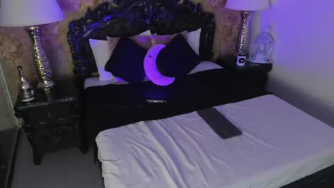 alanna_blaze online show from August 3, 7:30 pm